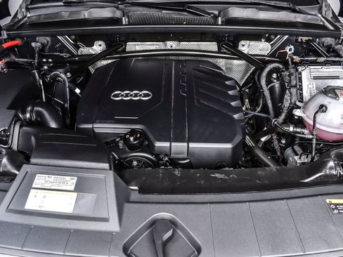 Used 2023 Audi Q5 2.0T Premium AWD/4WD image 11