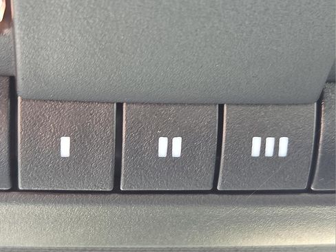 Used 2022 Dodge Challenger GT w/ Plus Package image 18