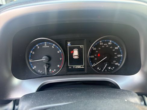 Used 2017 Toyota RAV4 LE w/ Carpet Mat Package AWD/4WD image 8
