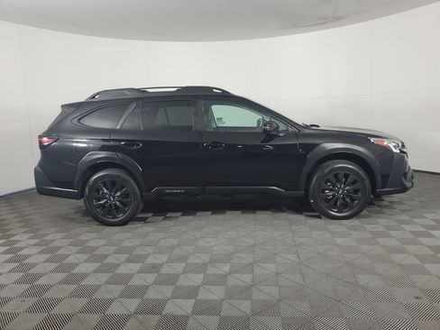 Used 2024 Subaru Outback Onyx Edition AWD/4WD image 3