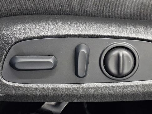 Used 2026 Chevrolet Blazer LT FWD image 29