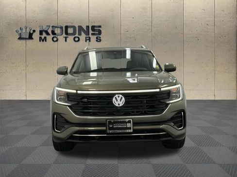 Used 2025 Volkswagen Atlas SEL Premium R-Line AWD/4WD image 3