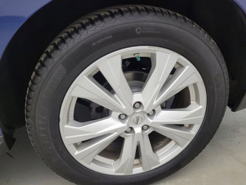 Used 2019 Nissan Pathfinder SL w/ SL Premium Package AWD/4WD image 31