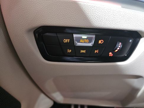 Used 2022 BMW M440i Coupe w/ Premium Package image 26