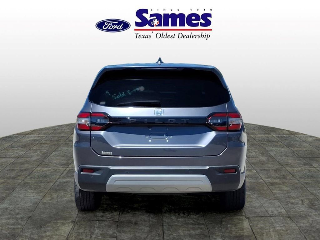 Used 2025 Honda Pilot EX-L image 4
