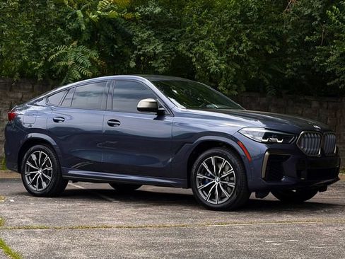 Used 2022 BMW X6 M50i w/ Premium Package AWD/4WD image 2