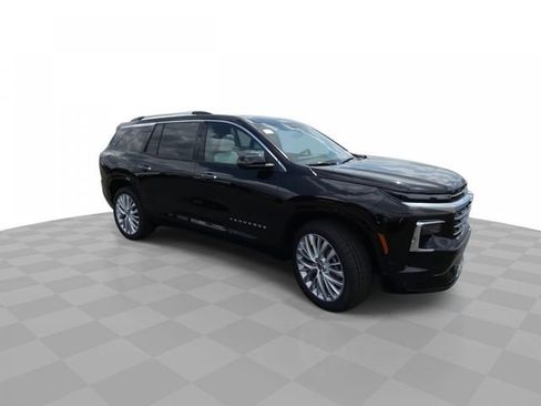 New 2026 Chevrolet Traverse High Country image 2