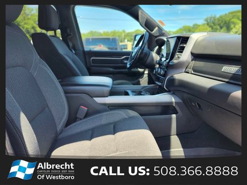 Used 2019 RAM 1500 Big Horn AWD/4WD image 11