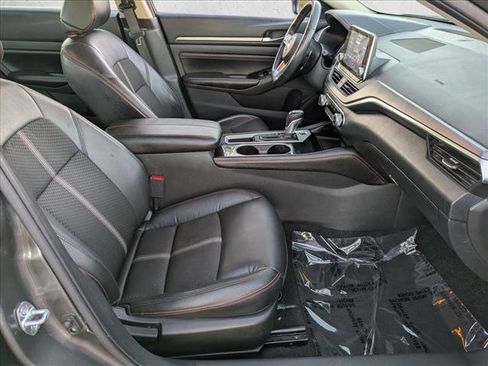 Used 2023 Nissan Altima 2.5 SR image 18