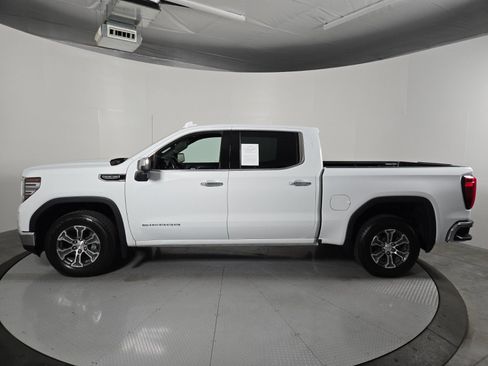 Used 2025 GMC Sierra 1500 SLT RWD image 7