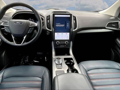 Certified 2024 Ford Edge SEL w/ Sport Appearance Package AWD/4WD image 9