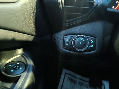 Used 2017 Ford Escape SE w/ SE Cold Weather Package image 21