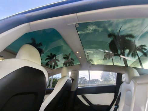 Used 2019 Tesla Model 3 RWD image 28