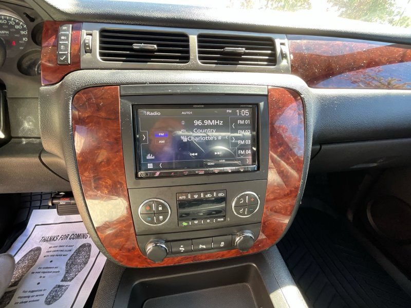 Used 2012 Chevrolet Avalanche LT AWD/4WD image 25