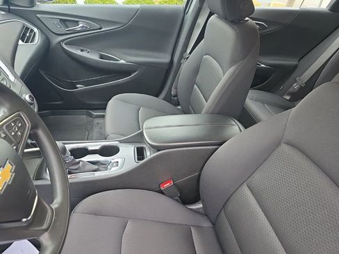 Used 2025 Chevrolet Malibu LT image 21