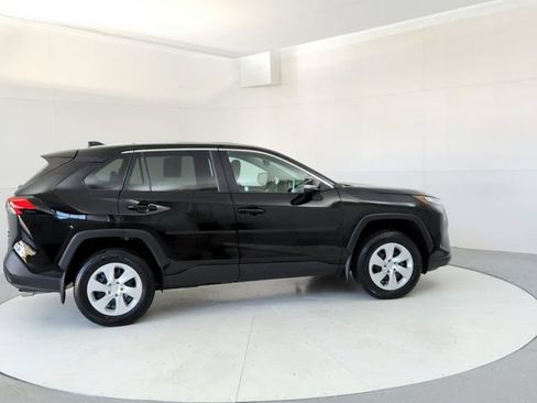 Used 2025 Toyota RAV4 LE AWD/4WD image 6