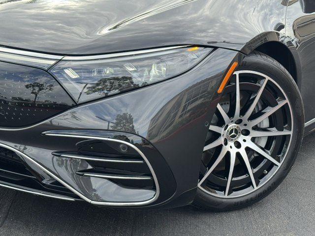 Used 2023 Mercedes-Benz EQS 580 4MATIC Sedan image 2
