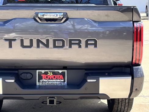 Used 2023 Toyota Tundra Limited image 6