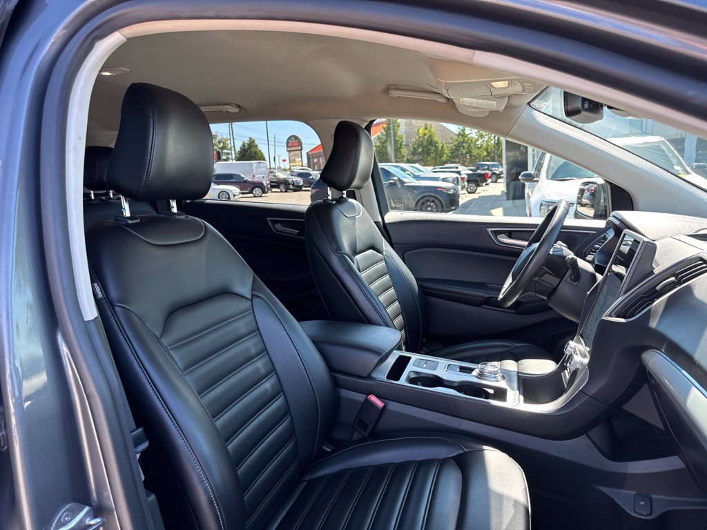 Used 2022 Ford Edge SEL AWD/4WD image 15