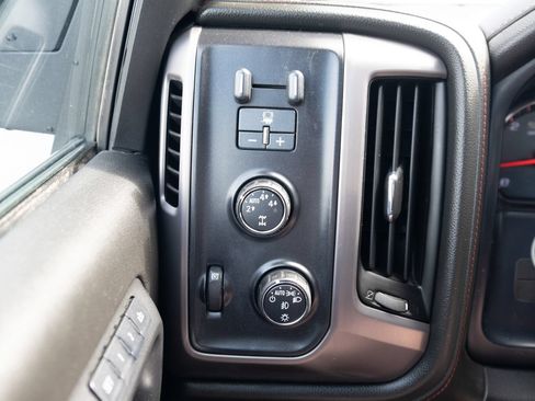Used 2014 GMC Sierra 1500 SLT AWD/4WD image 9