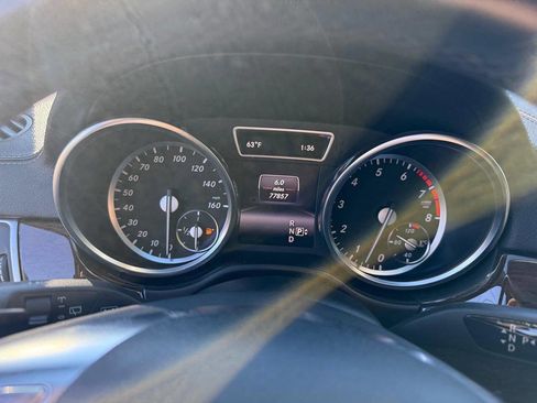 Used 2014 Mercedes-Benz GL 450 4MATIC w/ Lighting Package image 8