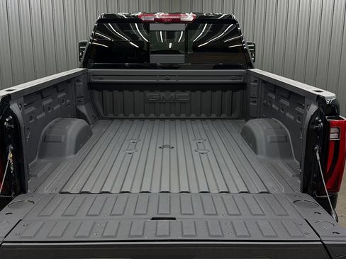 Used 2026 GMC Sierra 3500 Denali w/ Denali Reserve Package AWD/4WD image 17