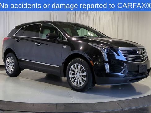 Used 2017 Cadillac XT5 FWD image 2