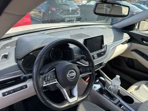 Used 2019 Nissan Altima 2.5 Platinum image 6