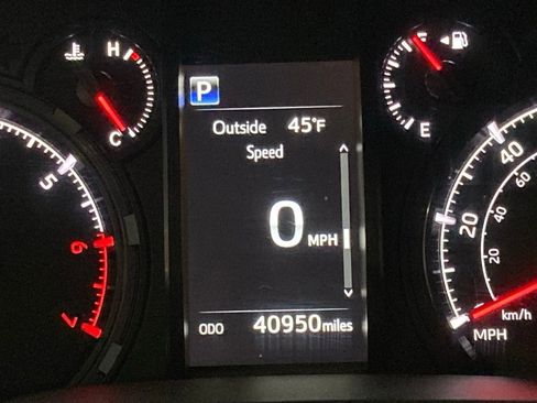 Used 2024 Toyota 4Runner SR5 Premium image 16