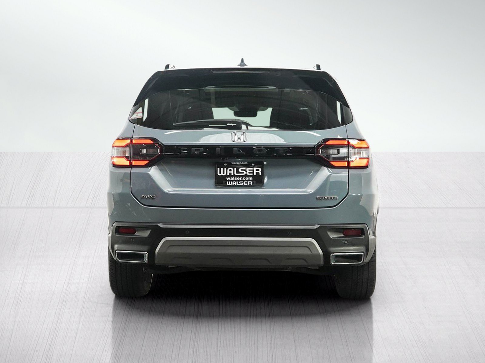 Used 2023 Honda Pilot Touring image 4
