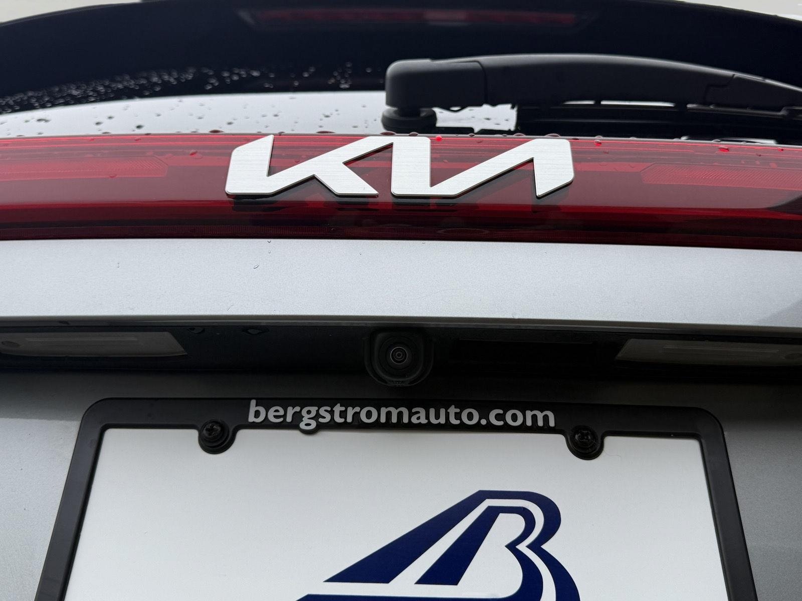 Used 2024 Kia Seltos EX AWD/4WD image 12