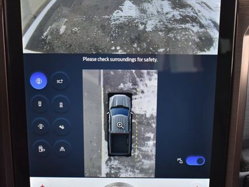 Used 2024 Ford F150 Lightning Lariat image 31