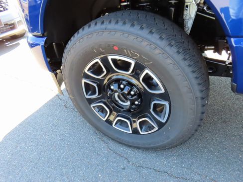 New 2026 Ford F250 Platinum image 10