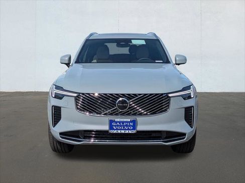 New 2026 Volvo XC90 B5 Core image 4