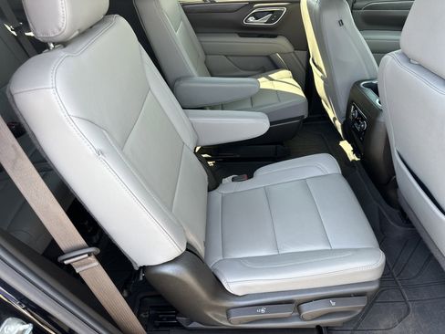 Certified 2024 Chevrolet Tahoe Z71 w/ Luxury Package AWD/4WD image 16