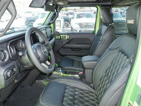 New 2025 Jeep Gladiator Sport w/ Premium Package image 2