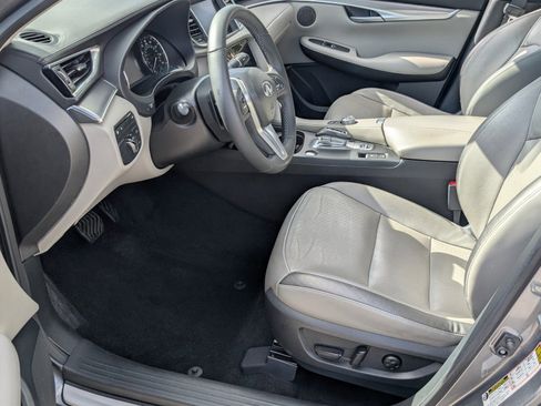 Used 2023 INFINITI QX50 Luxe image 5