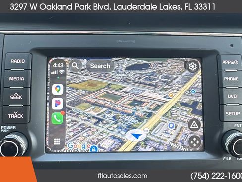 Used 2017 Kia Sedona LX w/ LX Essentials Premium Package FWD image 60