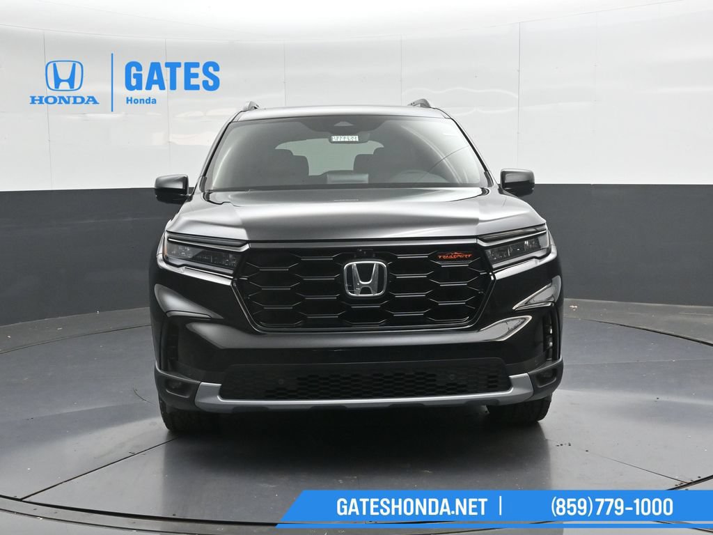 Certified 2025 Honda Pilot TrailSport image 5