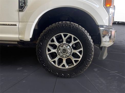 Used 2022 Ford F250 Lariat w/ Lariat Value Package image 9