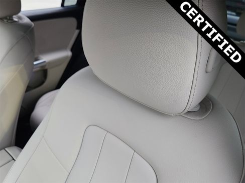 Certified 2025 Mercedes-Benz GLA 250 image 25