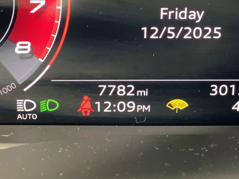 Used 2025 Audi SQ7 Premium Plus w/ Executive Package image 18