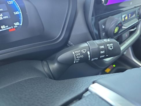 Used 2024 Toyota Grand Highlander Limited image 17