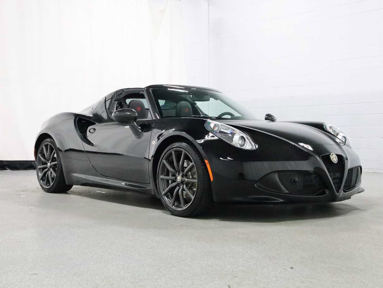 Used 2016 Alfa Romeo 4C Spider RWD image 13