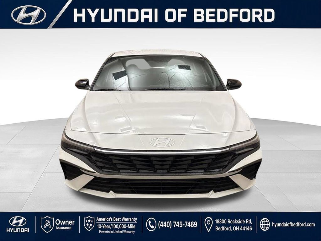 Used 2026 Hyundai Elantra Sport FWD image 2