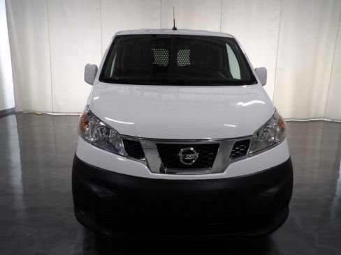 Used 2016 Nissan NV200 SV w/ Technology Package image 2