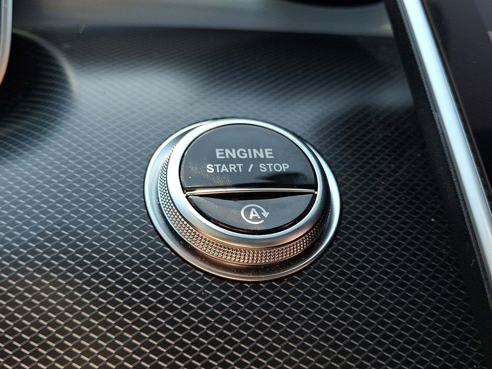 Used 2024 Mercedes-Benz C 300 4MATIC Sedan image 23