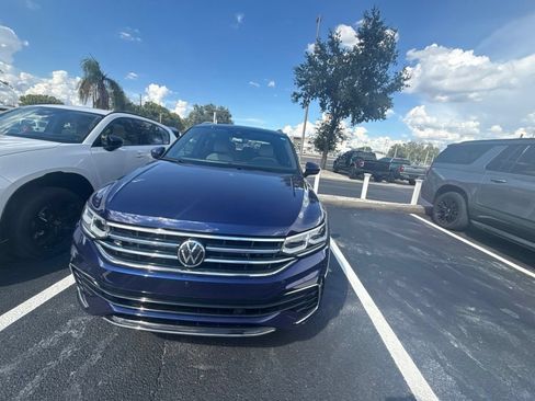 Used 2024 Volkswagen Tiguan SEL R-Line AWD/4WD image 16