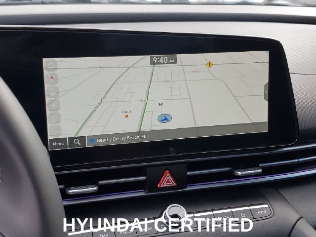 Used 2025 Hyundai Elantra SEL FWD image 17