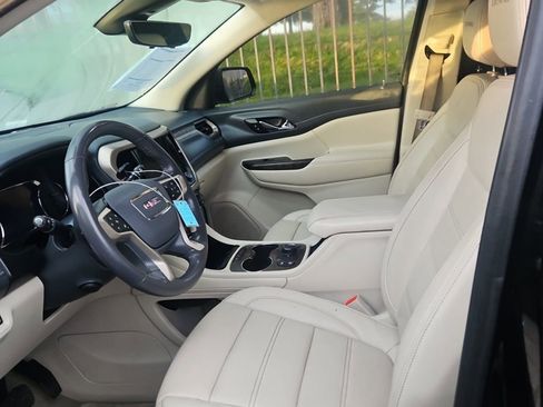 Used 2020 GMC Acadia Denali w/ Trailering Package image 3